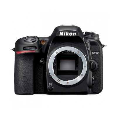 Цифровая камера Nikon D7500 body