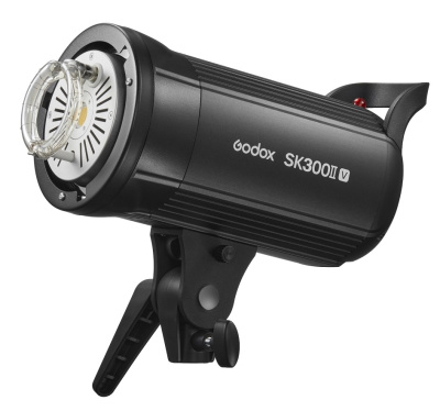 Осветитель импульсный Godox SK 300 II-V