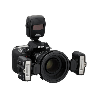 Набор вспышек Nikon Kit R1