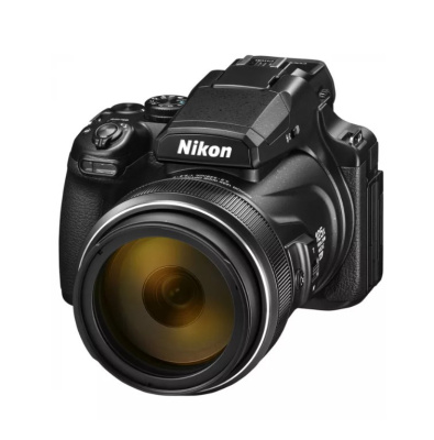 Компактная камера Nikon Coolpix P1100