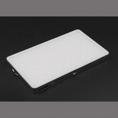 Накамерный свет Fujimi FJL-M200