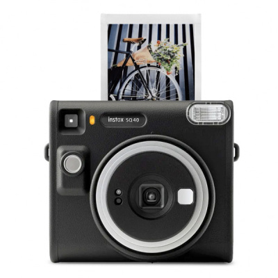 Компактная камера с мгновенной печатью Fujifilm Instax Square SQ40