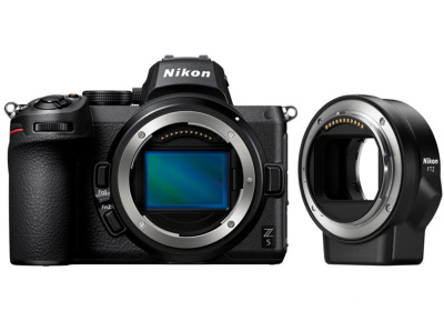 Цифровая камера Nikon Z5 + FTZ Adapter Kit