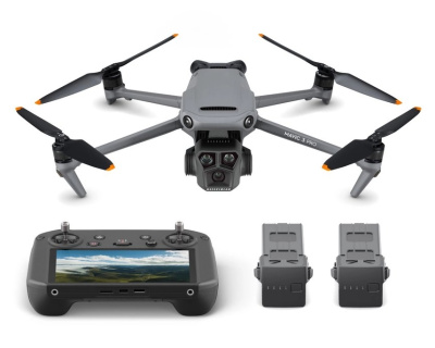 Квадрокоптер DJI Mavic 3 Pro Fly More Combo (DJI RC Pro)