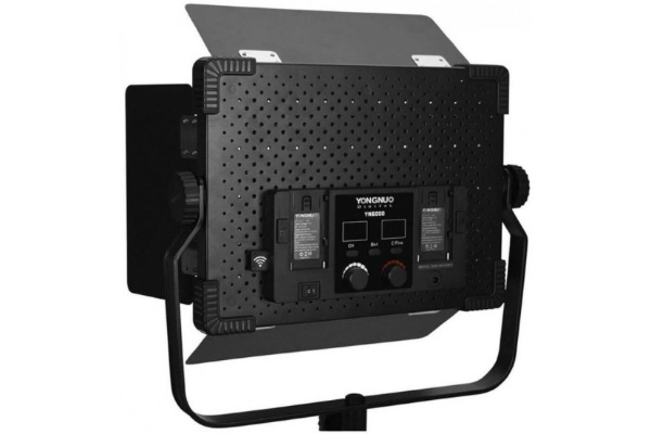 Осветитель светодиодный Yongnuo YN6000 (3200K-5500K) панель