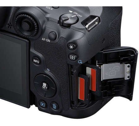 Цифровая камера Canon EOS R7 body + RF 24-105mm f4L IS