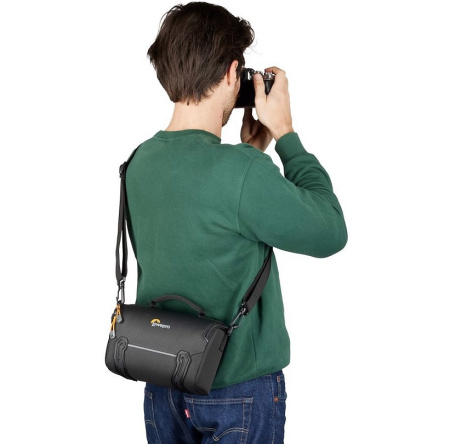 Фотосумка Lowepro Adventura SH160 III черный