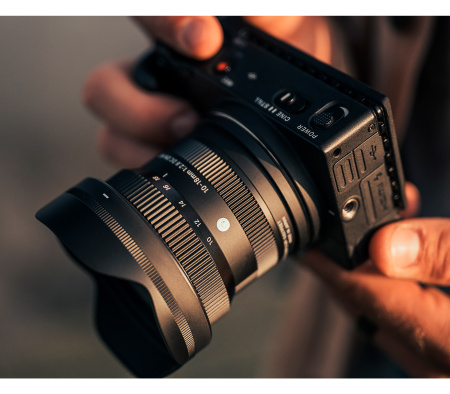 Объектив Sigma AF 10-18mm f2.8 DC DN Contemporary Sony E