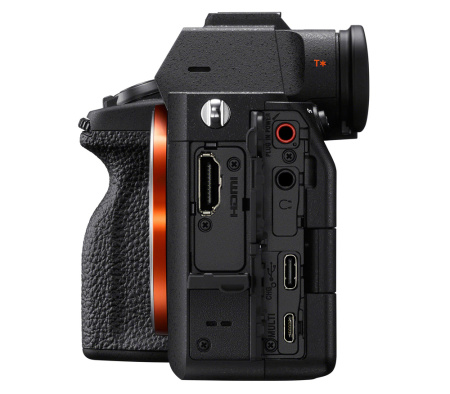 Цифровая камера Sony Alpha ILCE-7M4 Kit 28-70mm