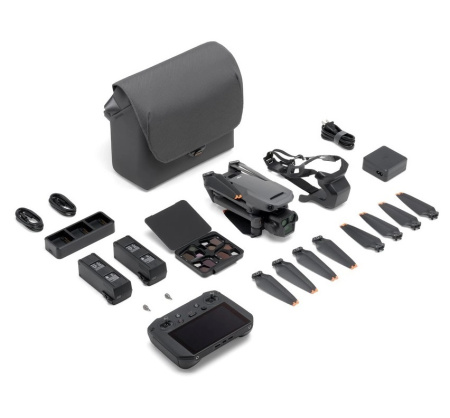 Квадрокоптер DJI Mavic 3 Pro Fly More Combo (DJI RC Pro)