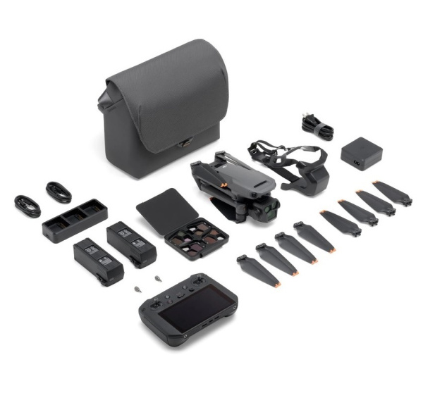 Квадрокоптер DJI Mavic 3 Pro Fly More Combo (DJI RC Pro)