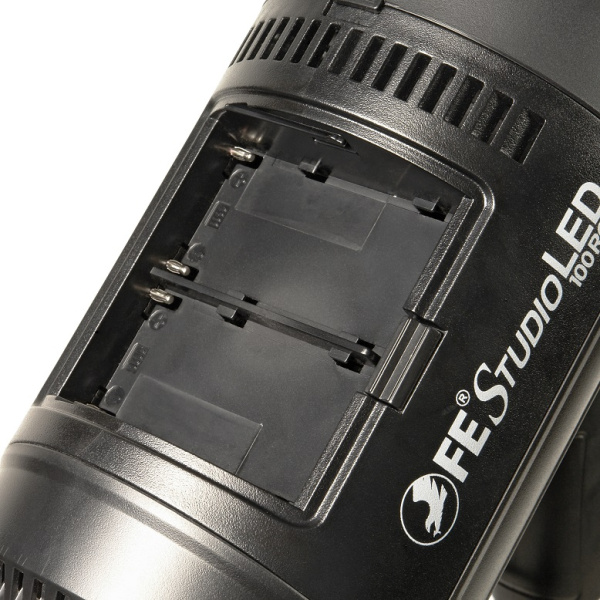 Осветитель светодиодный Falcon Eyes Studio LED 100RGB