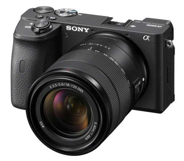 Объектив Sony E 18-135mm f3.5-5.6 OSS (SEL18135)