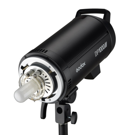 Осветитель импульсный Godox DP 1000 III