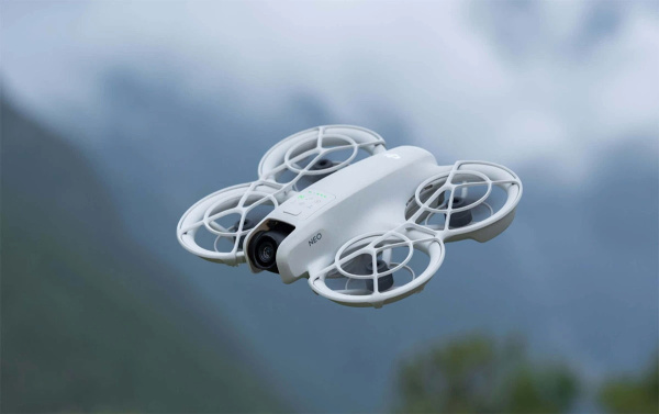 Квадрокоптер DJI Neo (без пульта)