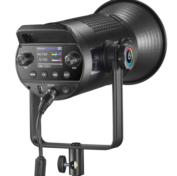 Осветитель светодиодный Godox SZ-150R