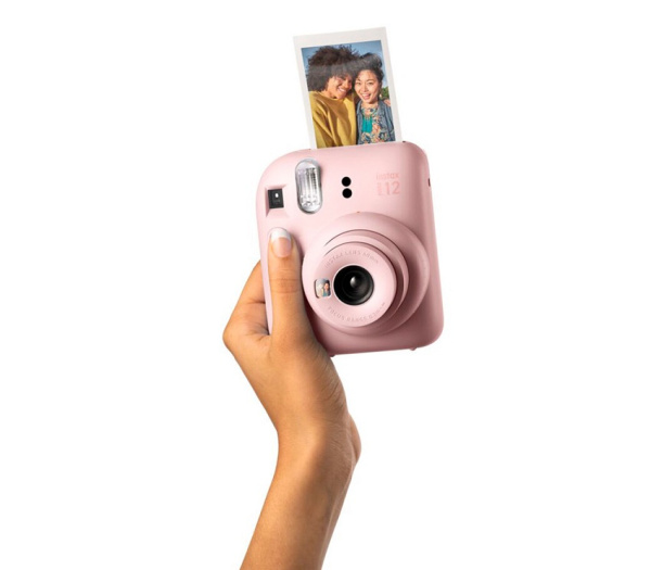 Компактная камера с мгновенной печатью Fujifilm Instax Mini 12 розовый