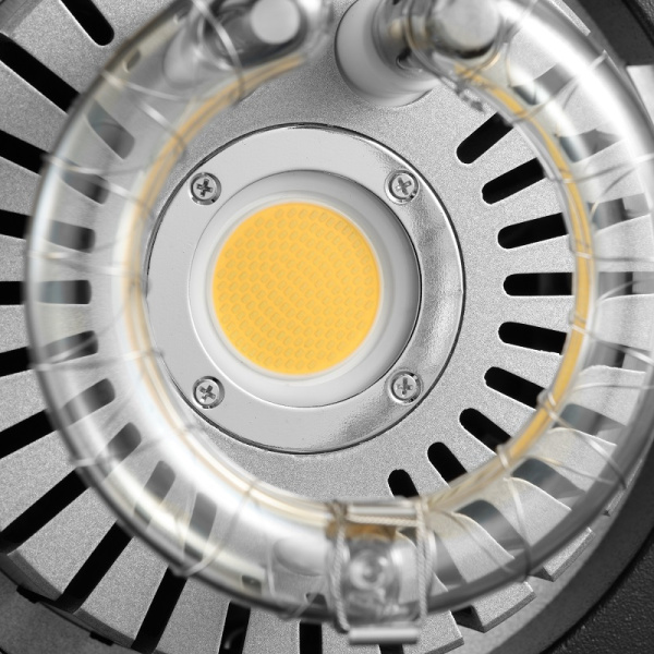 Осветитель импульсный Godox DP 400 IIIV