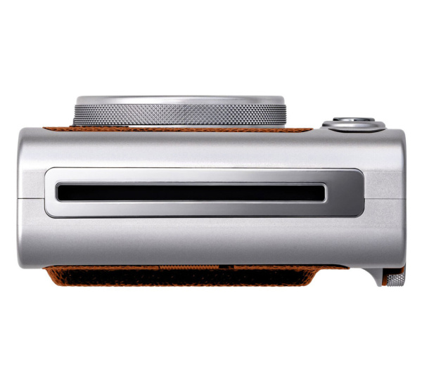 Компактная камера с мгновенной печатью Fujifilm Instax Mini Evo коричневый