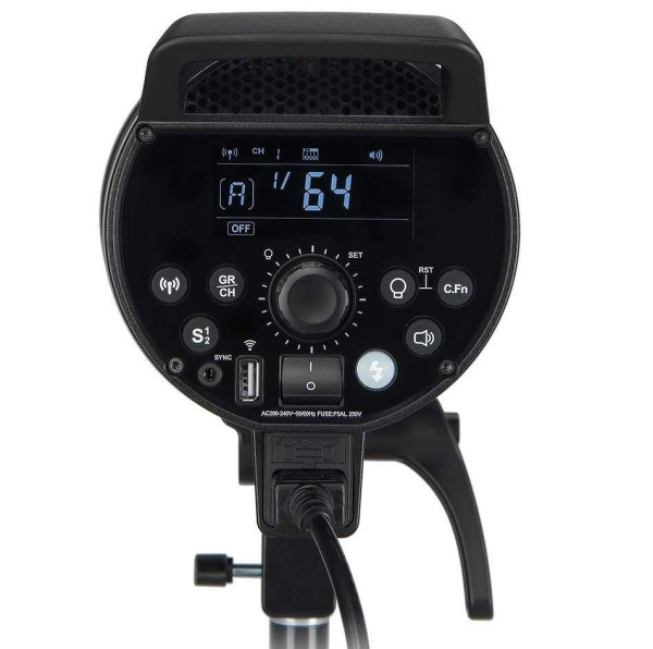 Осветитель импульсный Godox DP 400 IIIV