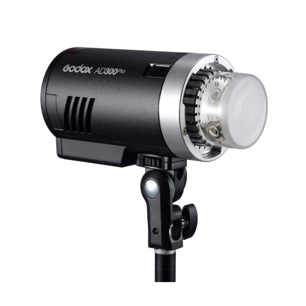 Вспышка аккумуляторная Godox Witstro AD300Pro с поддержкой TTL