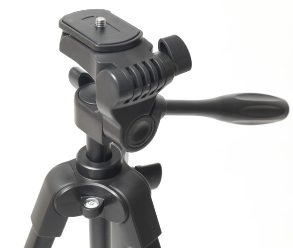 Штатив Fujimi универсальный FT15SM серии "СМАРТ", нагр. 3кг, выс.1350мм (чёрный) + чехол