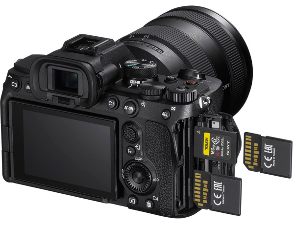 Цифровая камера Sony Alpha ILCE-7M4 body