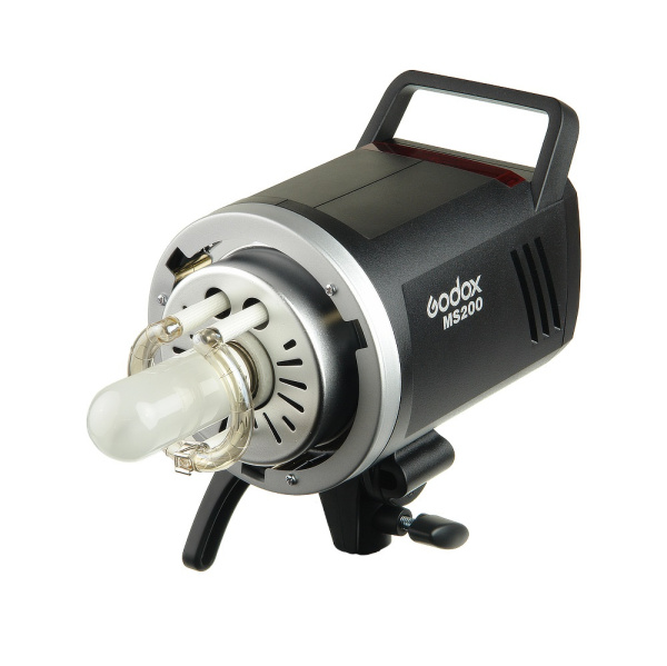 Осветитель импульсный Godox MS200