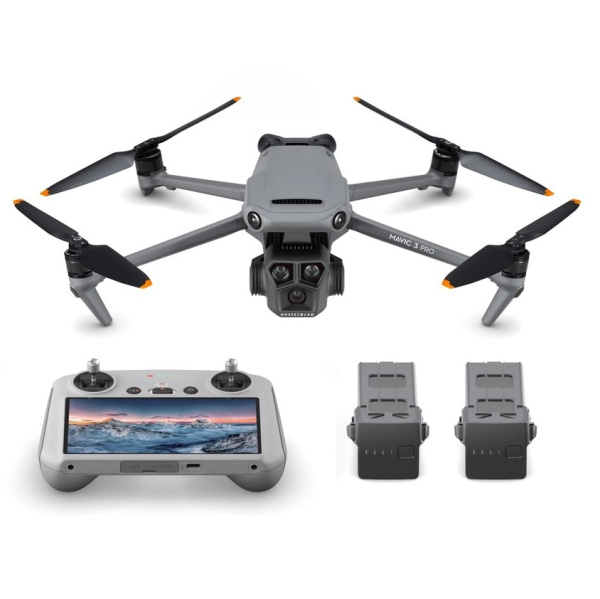 Квадрокоптер DJI Mavic 3 Pro Fly More Combo (DJI RC)